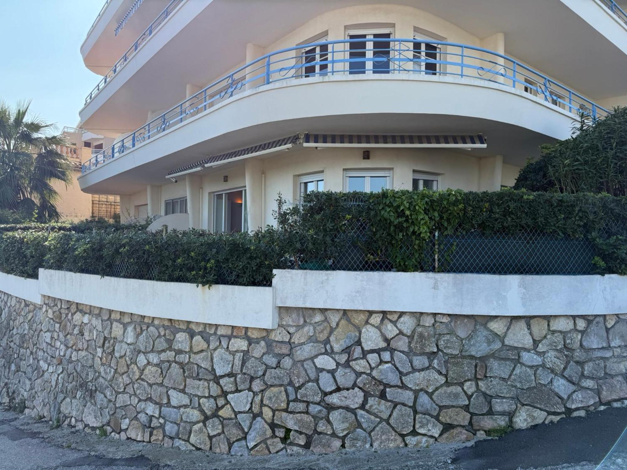Large Luxury With Garden View Over The Ocean *